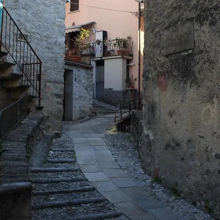 Casa Corinna, View, Terrace, Private Garage! 別荘 *